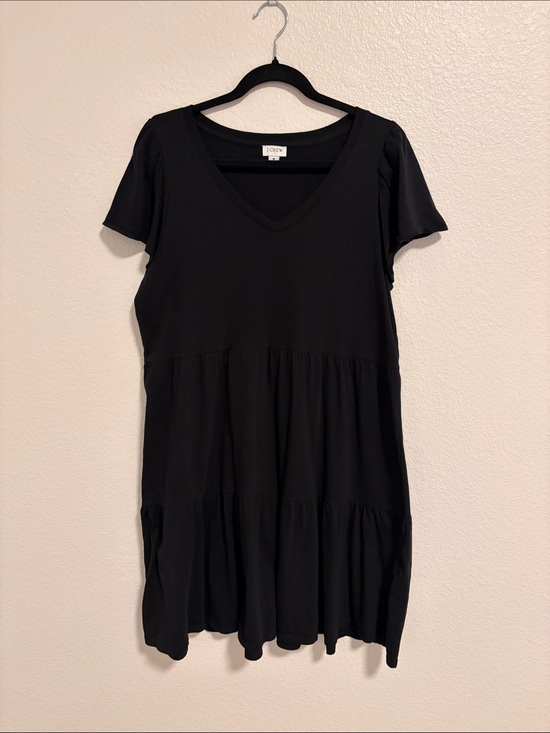 J. Crew Dresses & Skirts - J. Crew Black V-Neck Tiered Mini Dress
